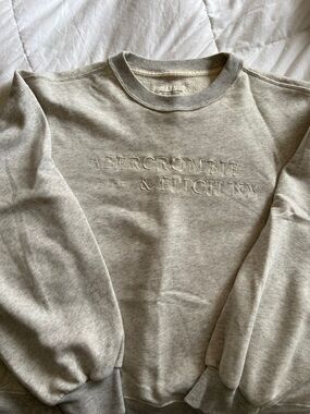 Abercrombie & Fitch Crewneck Sweatshirt - Heather Light Gray